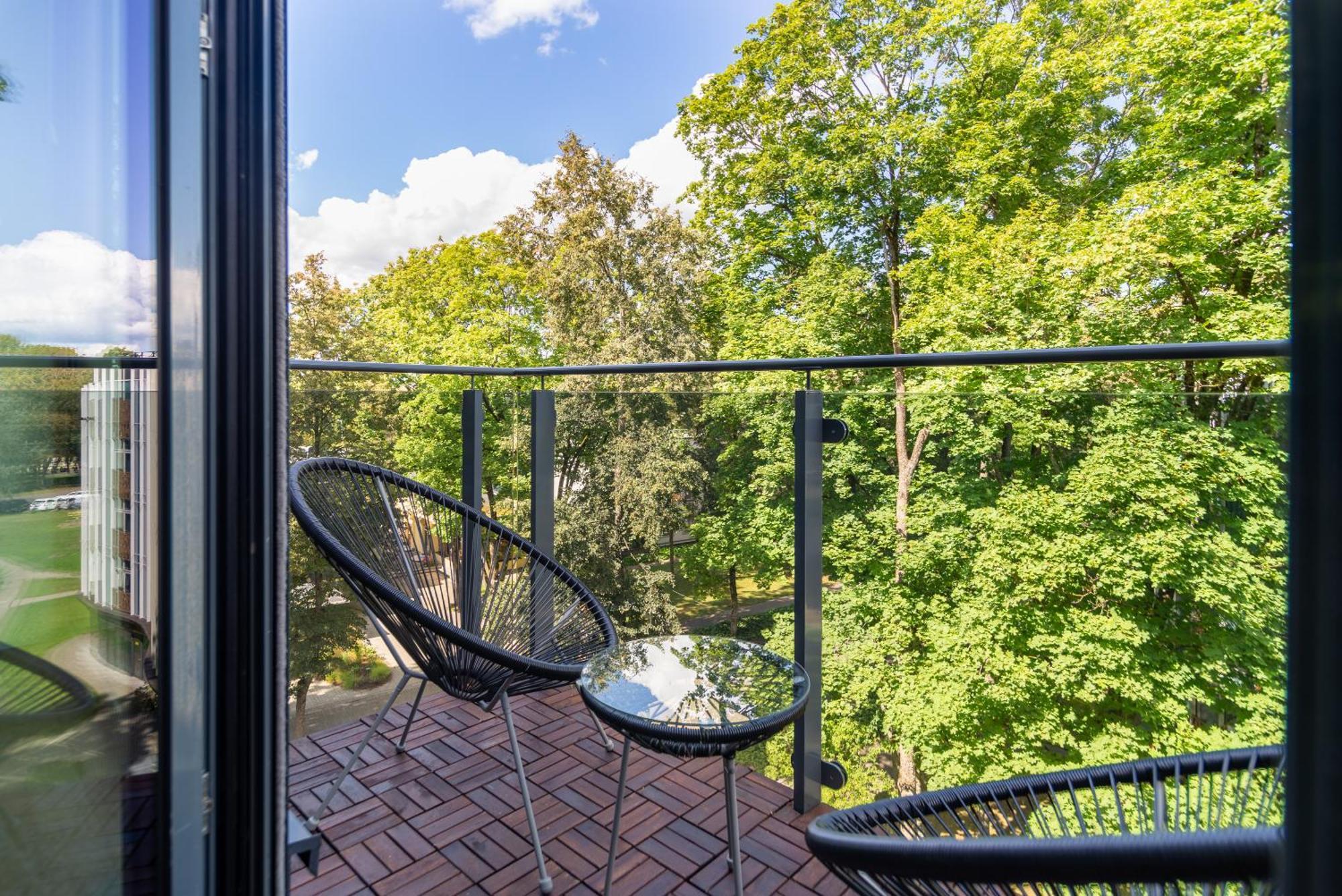 2 Bedroom Apt, 2 Garage Spots & Balconies, Self Check-In, By Cohost Druskininkai Eksteriør bilde