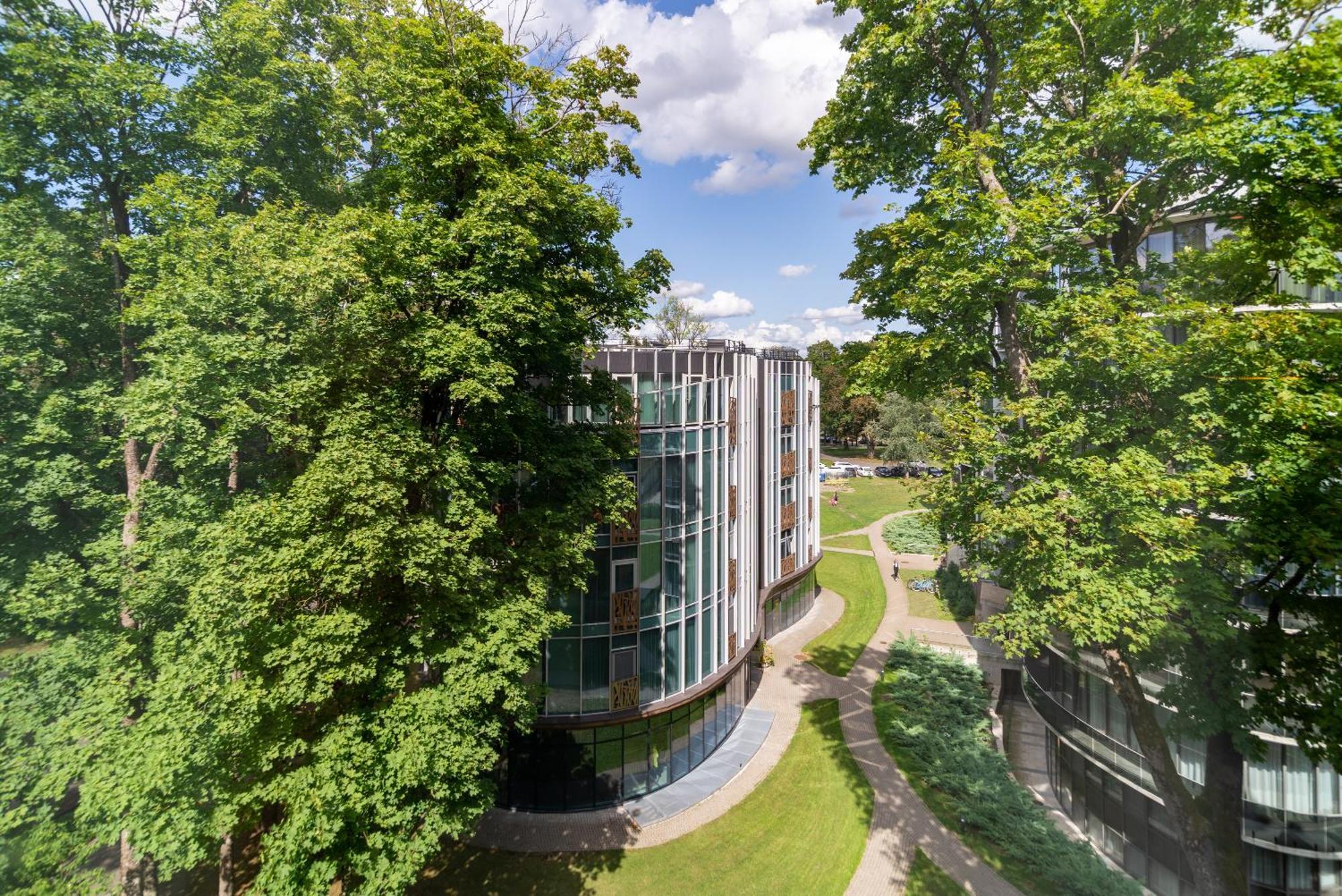 2 Bedroom Apt, 2 Garage Spots & Balconies, Self Check-In, By Cohost Druskininkai Eksteriør bilde