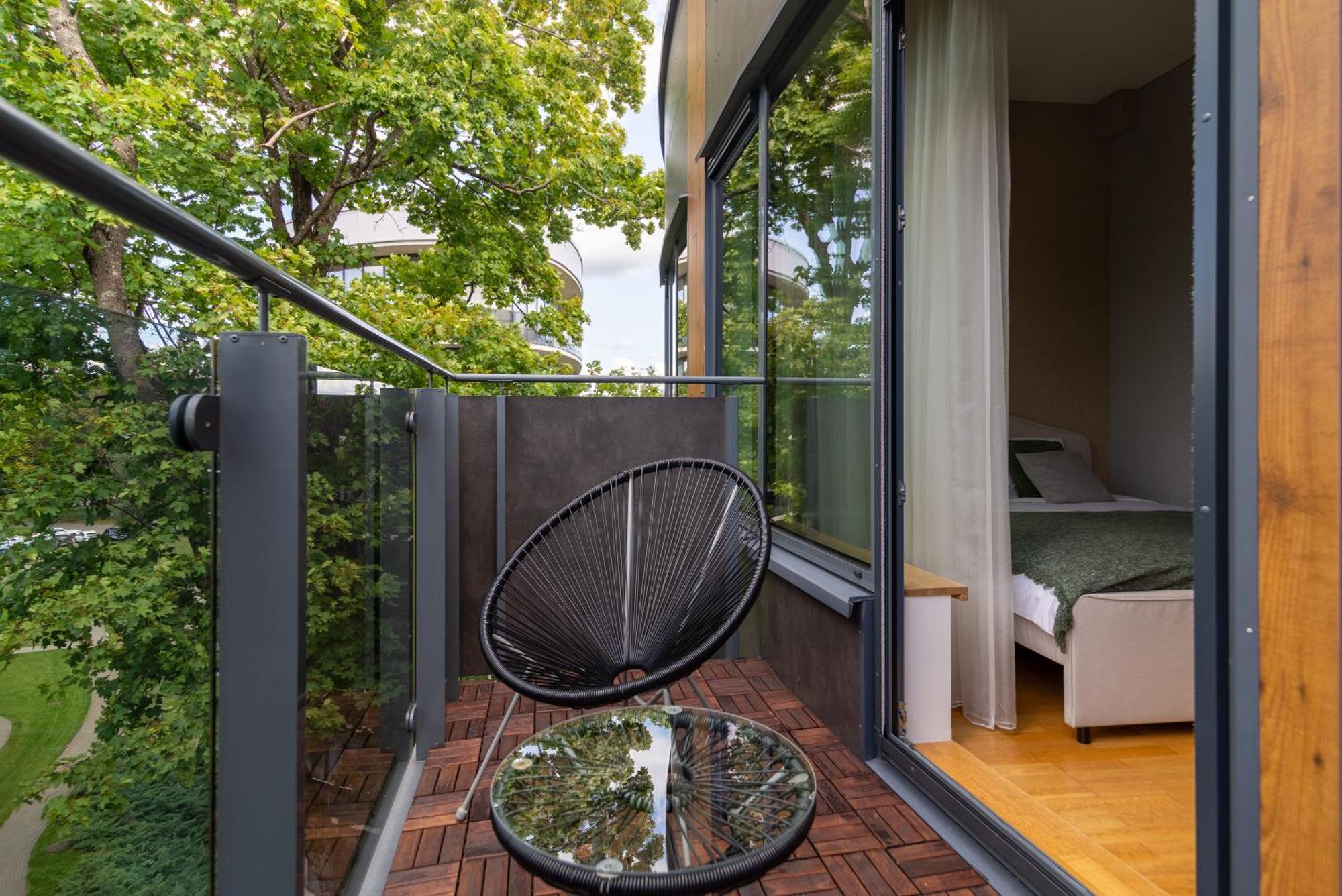 2 Bedroom Apt, 2 Garage Spots & Balconies, Self Check-In, By Cohost Druskininkai Eksteriør bilde