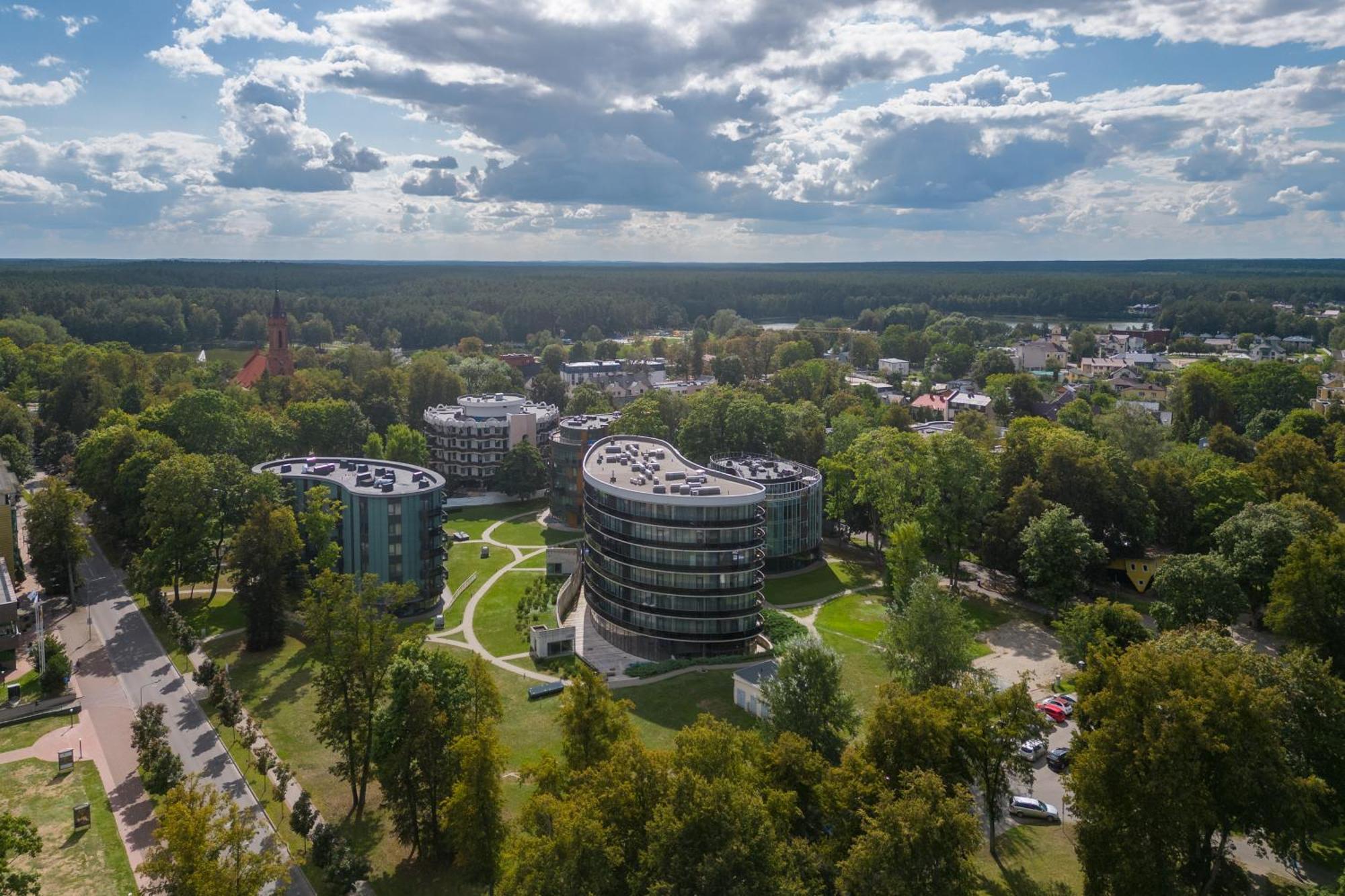 2 Bedroom Apt, 2 Garage Spots & Balconies, Self Check-In, By Cohost Druskininkai Eksteriør bilde